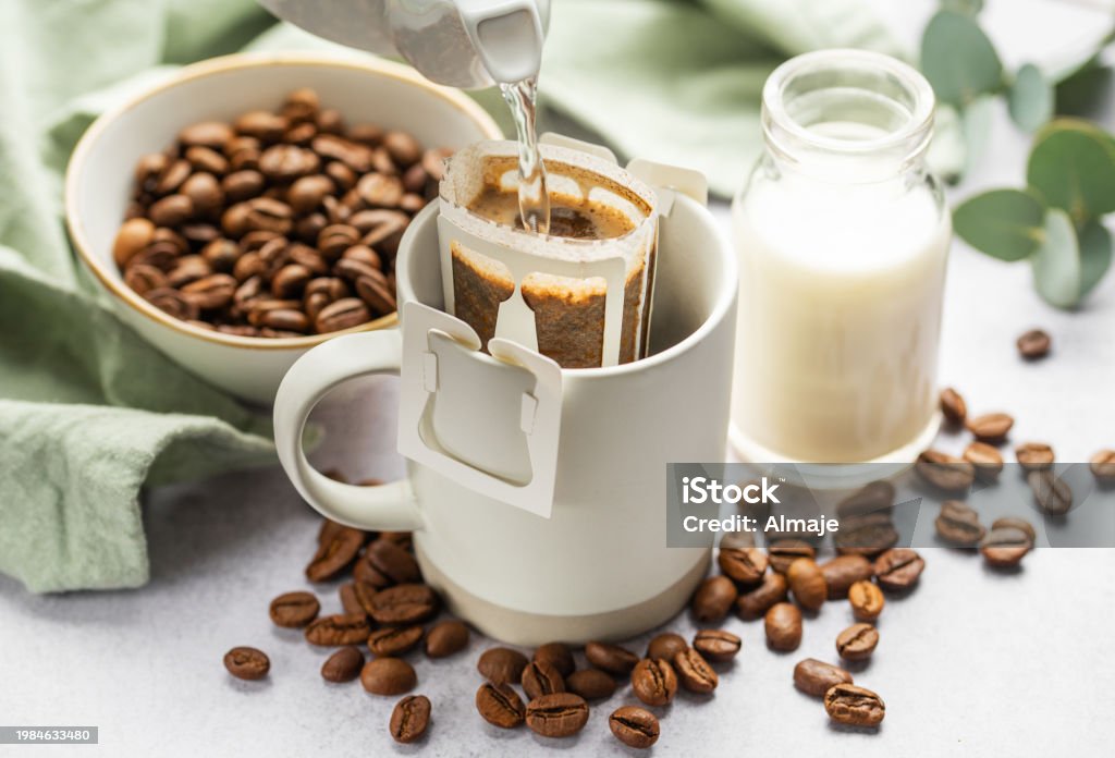 Organic nutrient-rich coffee next to a sleek coffee maker, highlighting natural ingredients and quality brewing